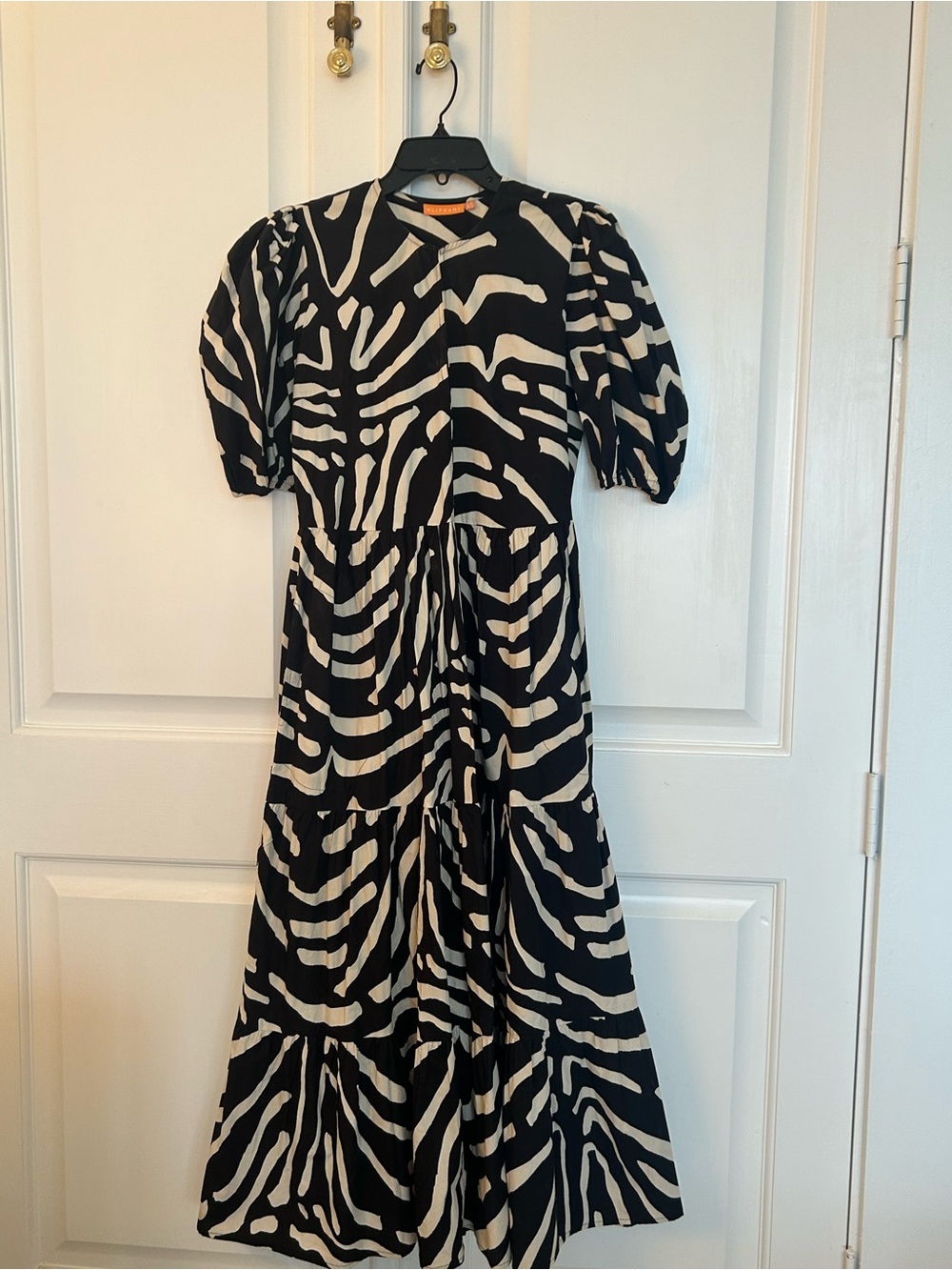 Black & Cream Zebra Print Puff-Sleeve Midi Dress
